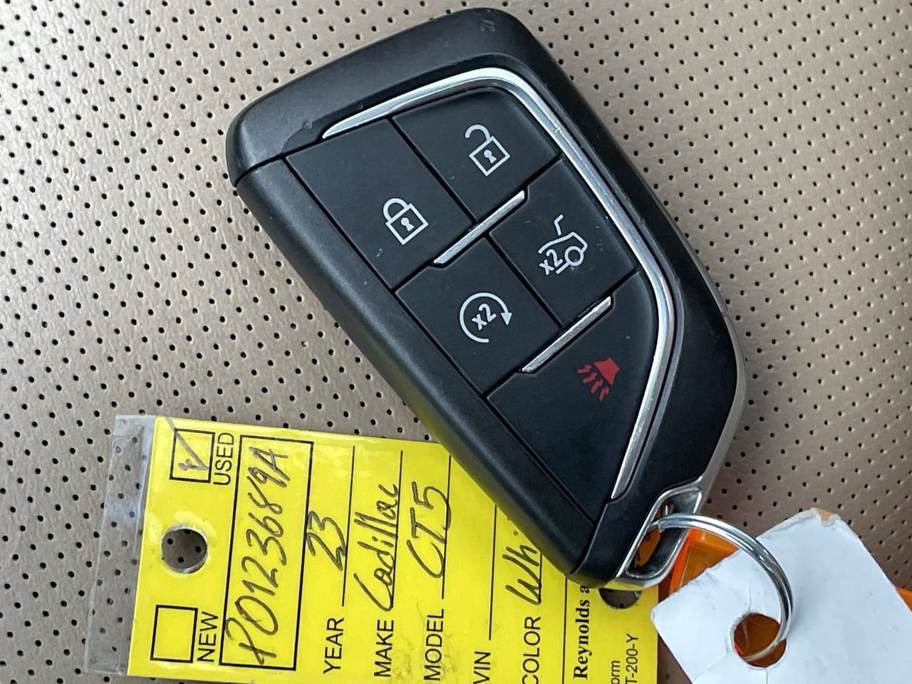 Thumbnail: 2023 Cadillac CT5 - 32