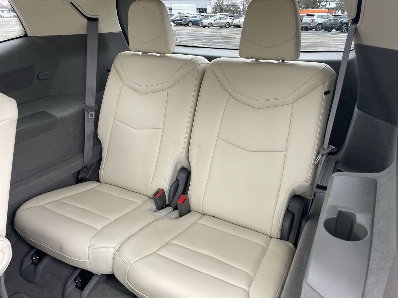 Thumbnail: 2021 Cadillac XT6 - 19