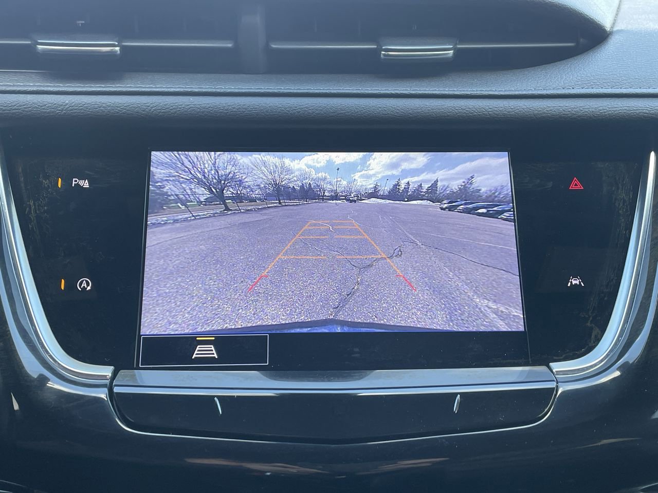 Thumbnail: 2021 Cadillac XT6 - 28