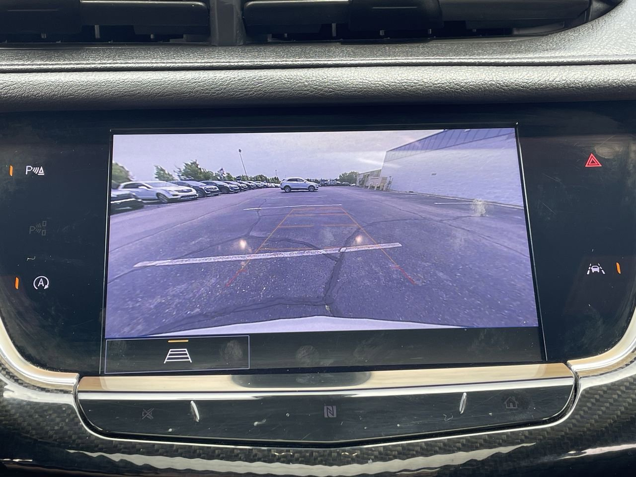 Thumbnail: 2021 Cadillac XT6 - 29