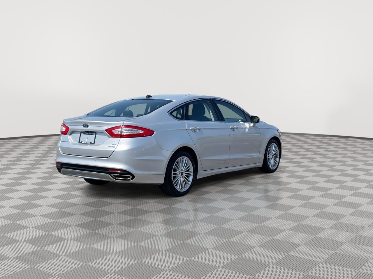 Thumbnail: 2016 Ford Fusion - 7
