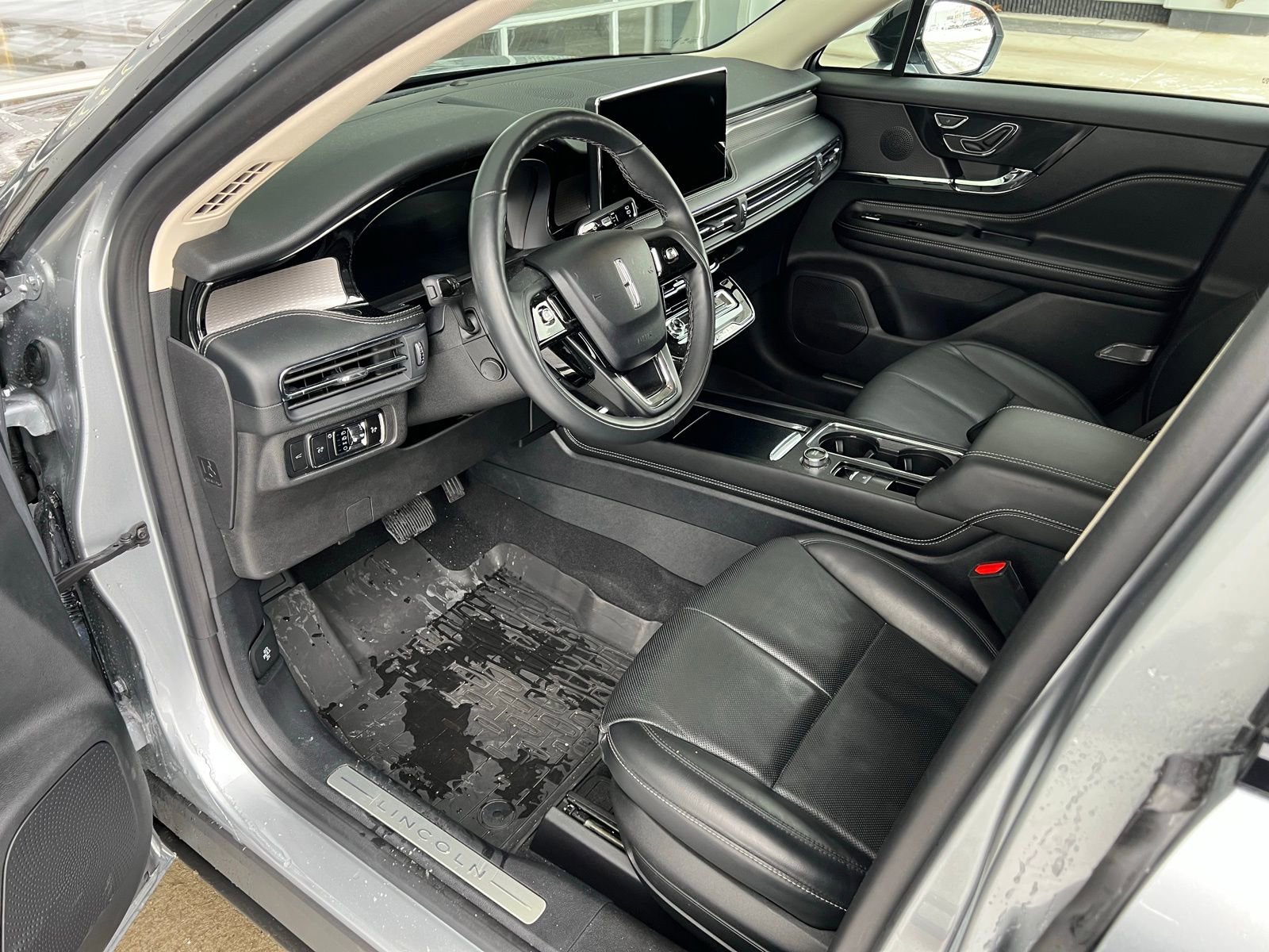 Thumbnail: 2023 Lincoln Corsair - 5