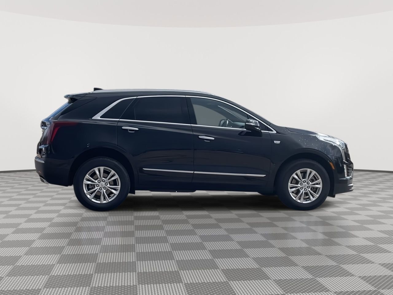 Thumbnail: 2023 Cadillac XT5 - 9