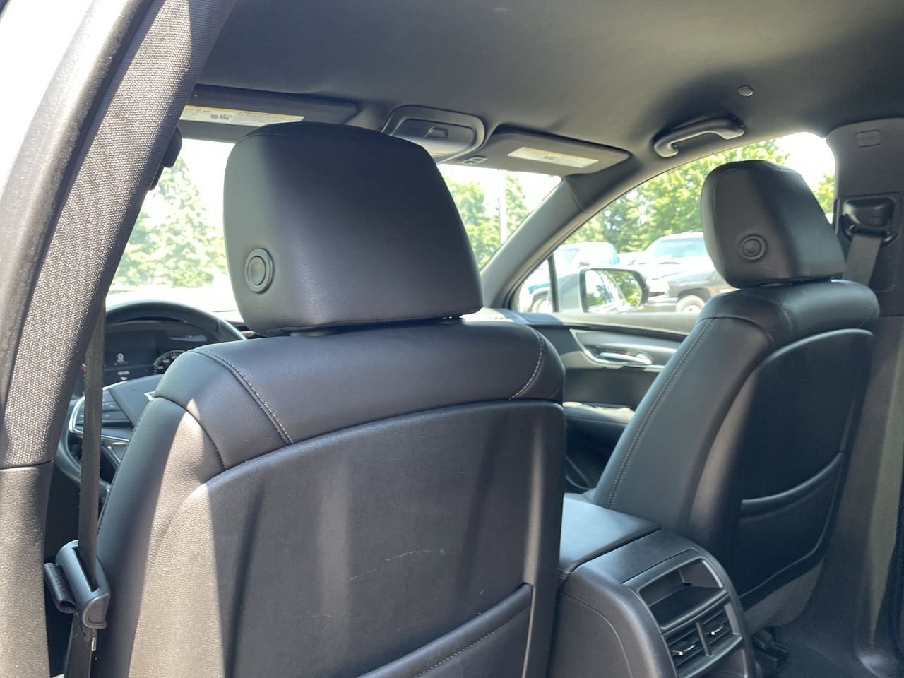 Thumbnail: 2023 Cadillac XT5 - 20
