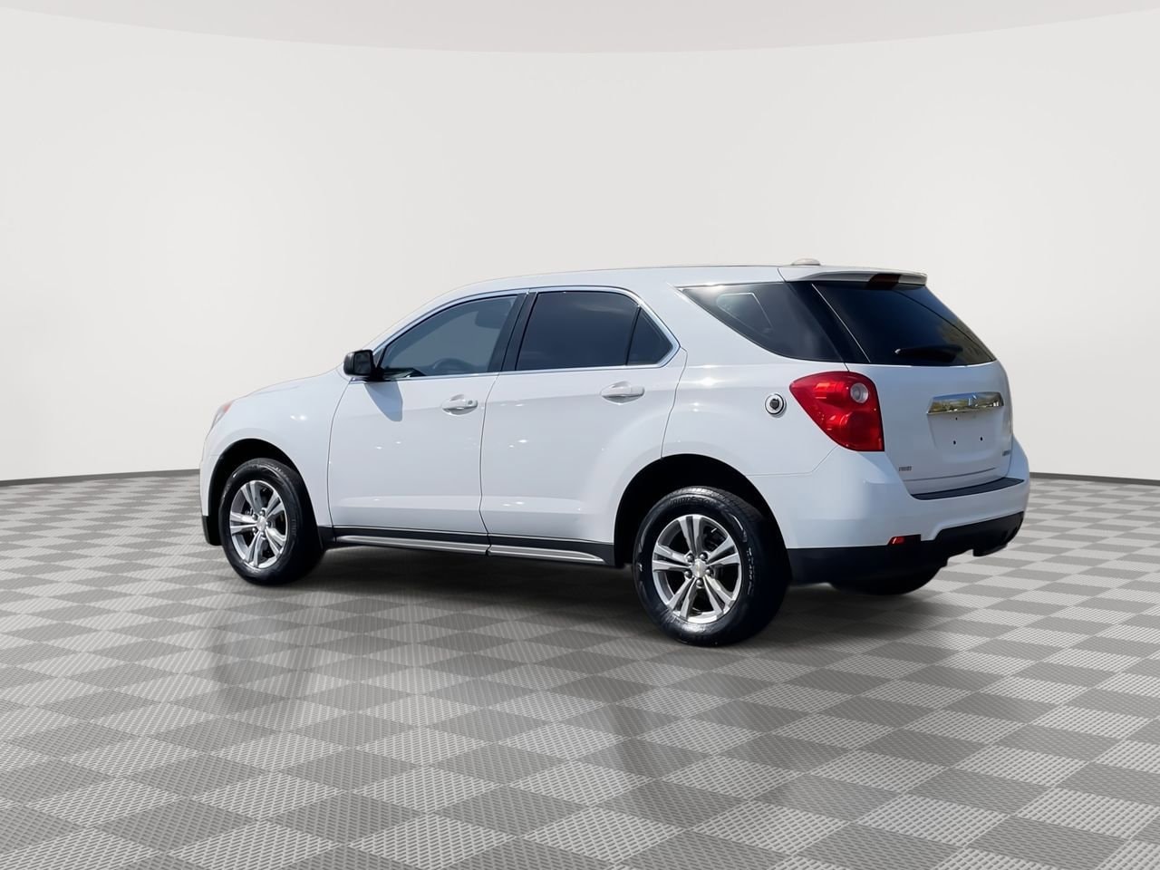 Thumbnail: 2015 Chevrolet Equinox - 6