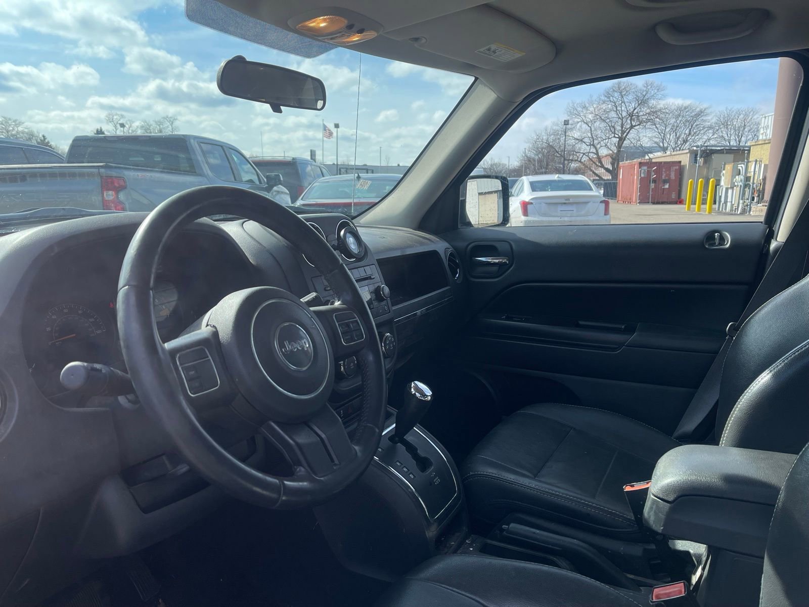 Thumbnail: 2015 Jeep Patriot - 5