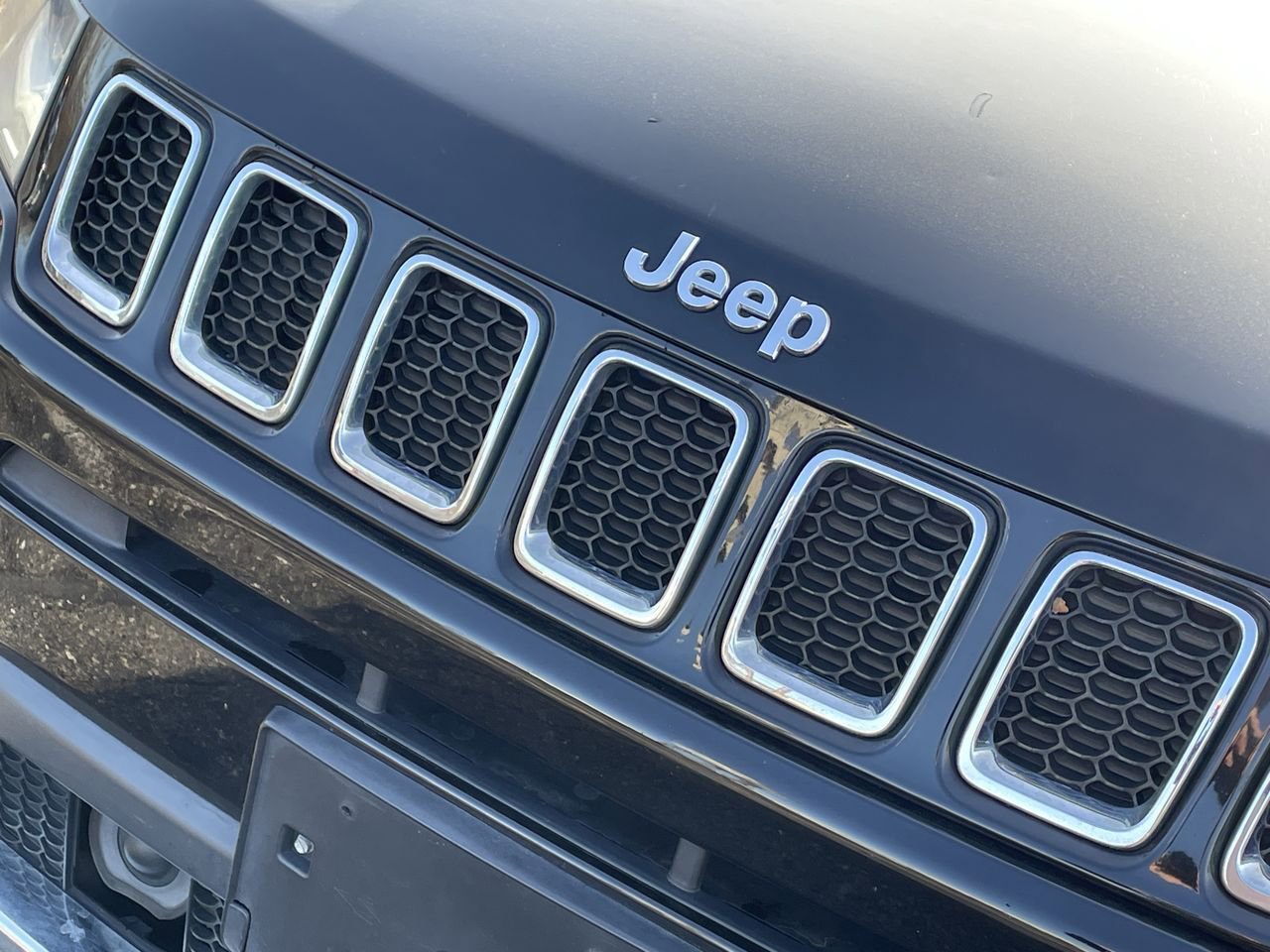 Thumbnail: 2018 Jeep Compass - 37