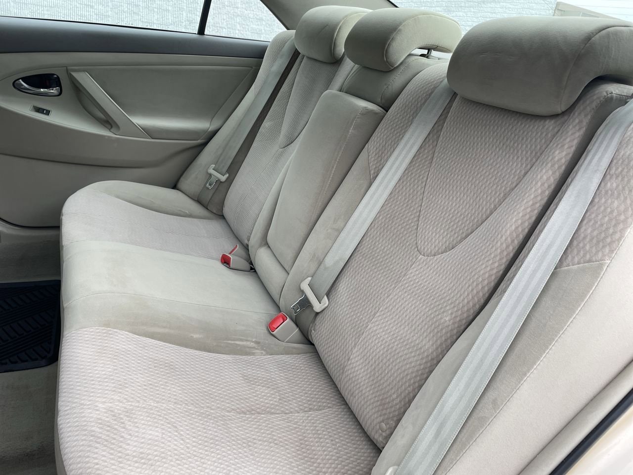 2010 Toyota Camry  18