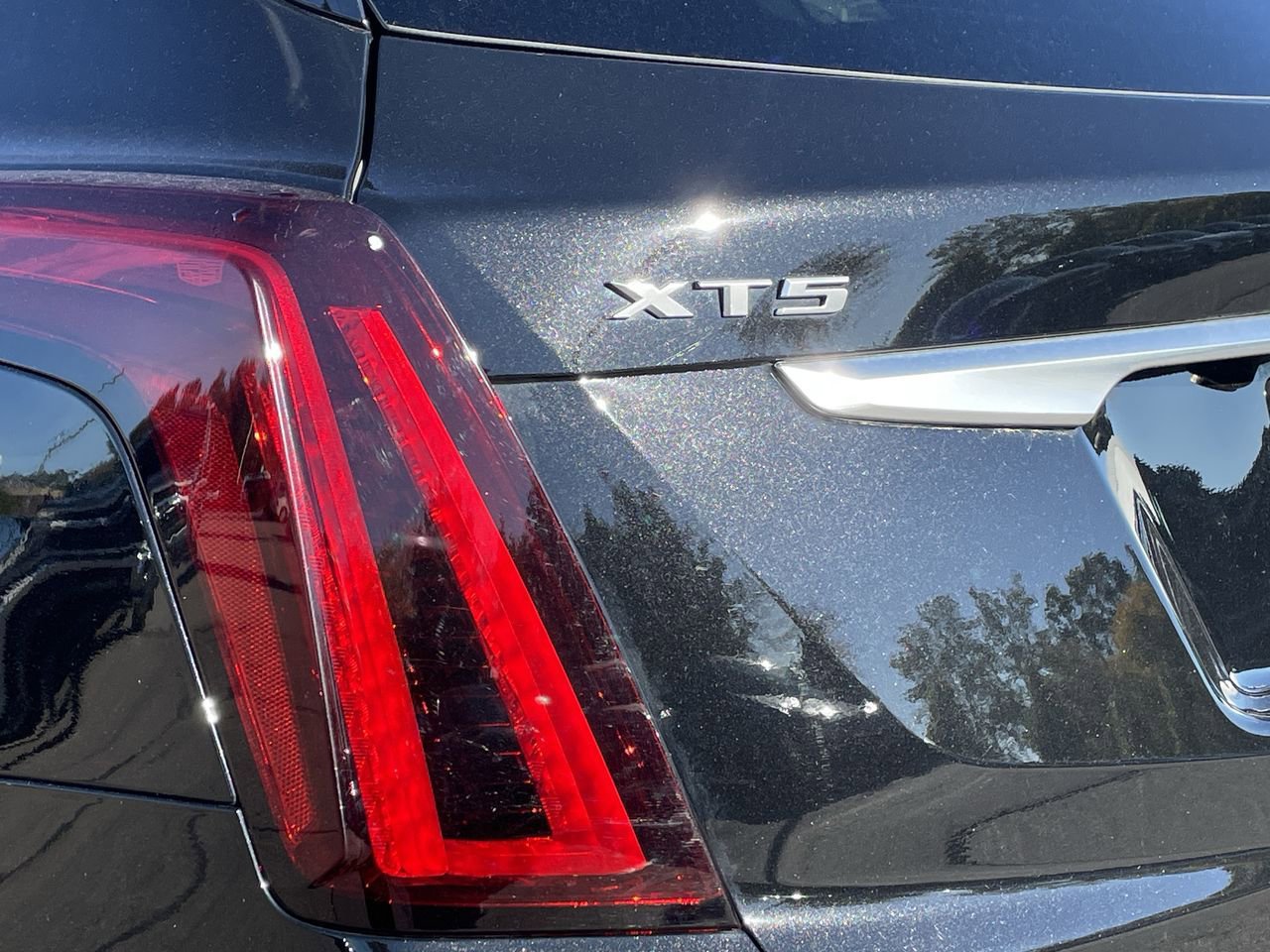 Thumbnail: 2024 Cadillac XT5 - 40