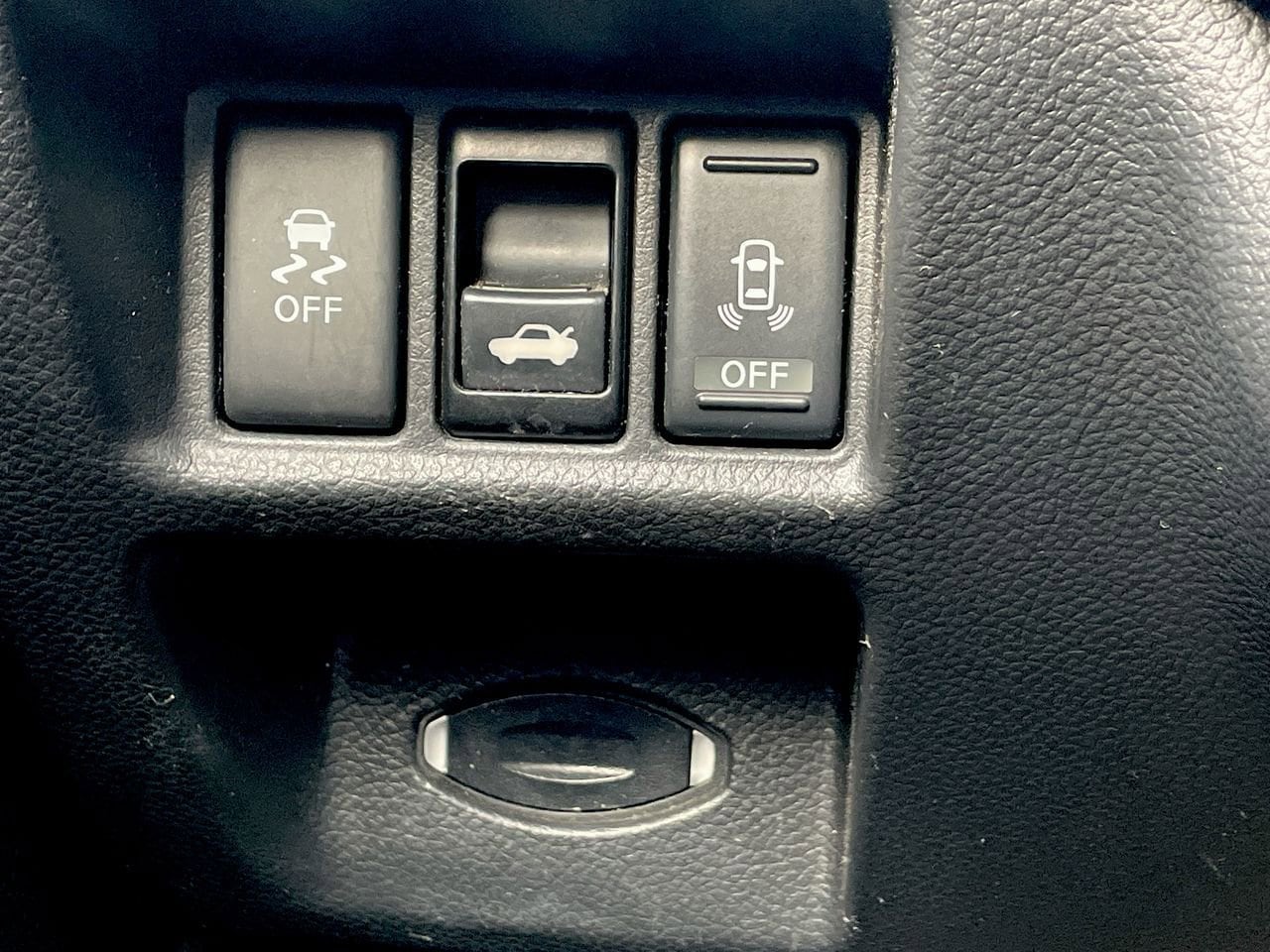 Thumbnail: 2012 INFINITI G37 - 26