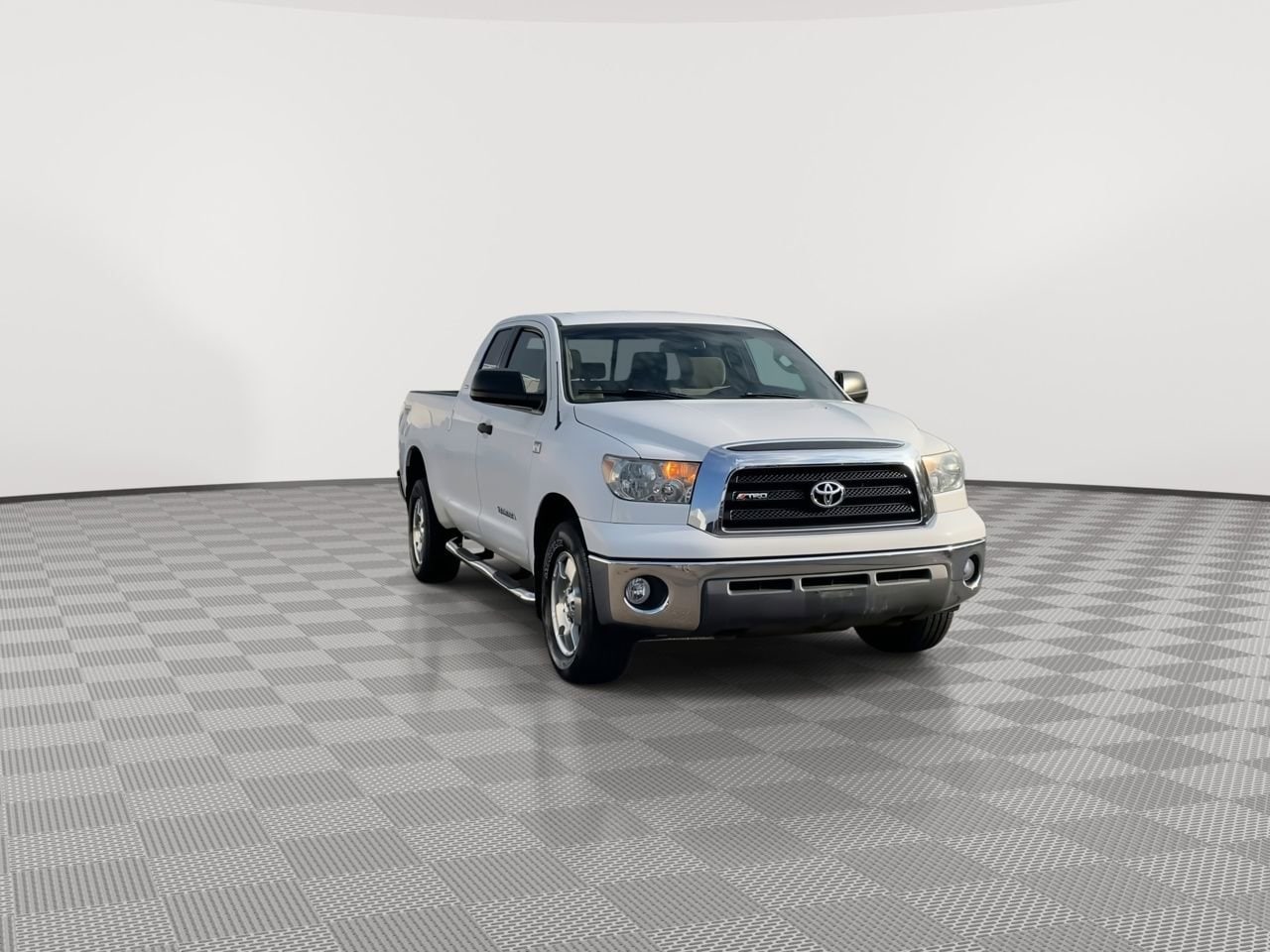 Thumbnail: 2008 Toyota Tundra - 3