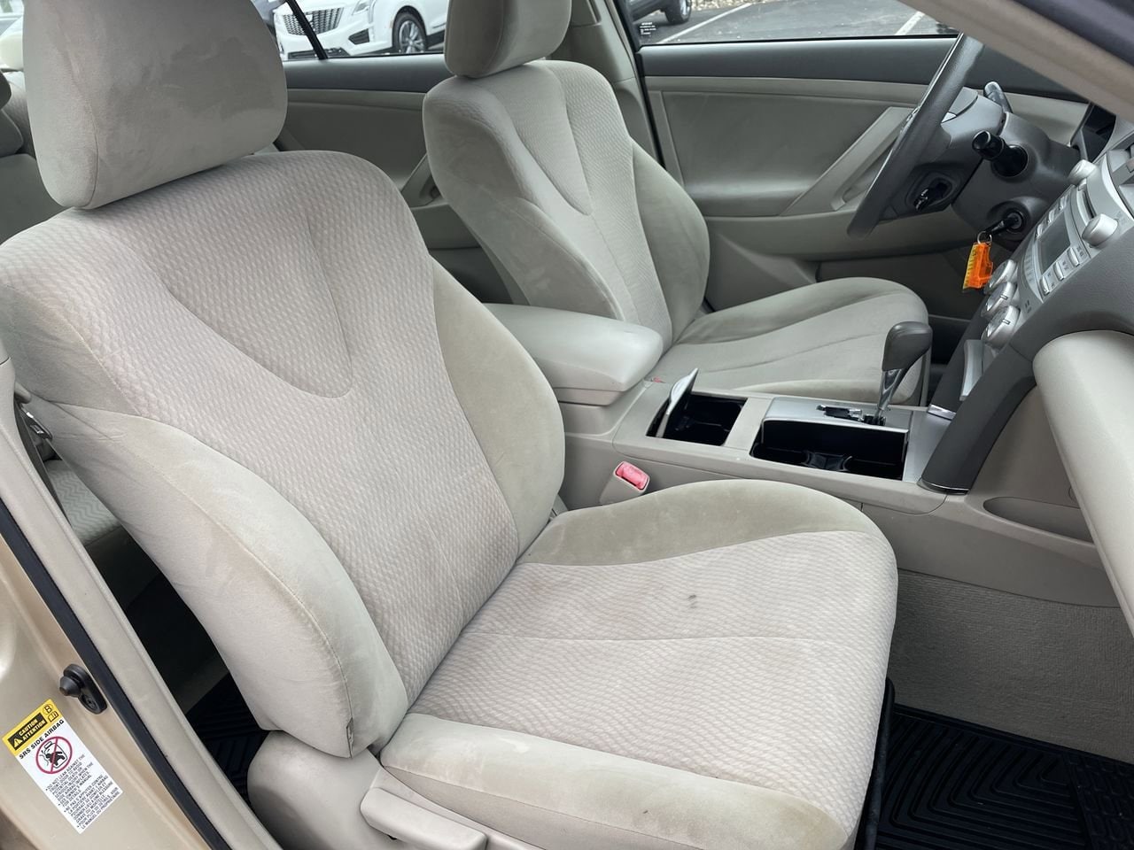 2010 Toyota Camry  14
