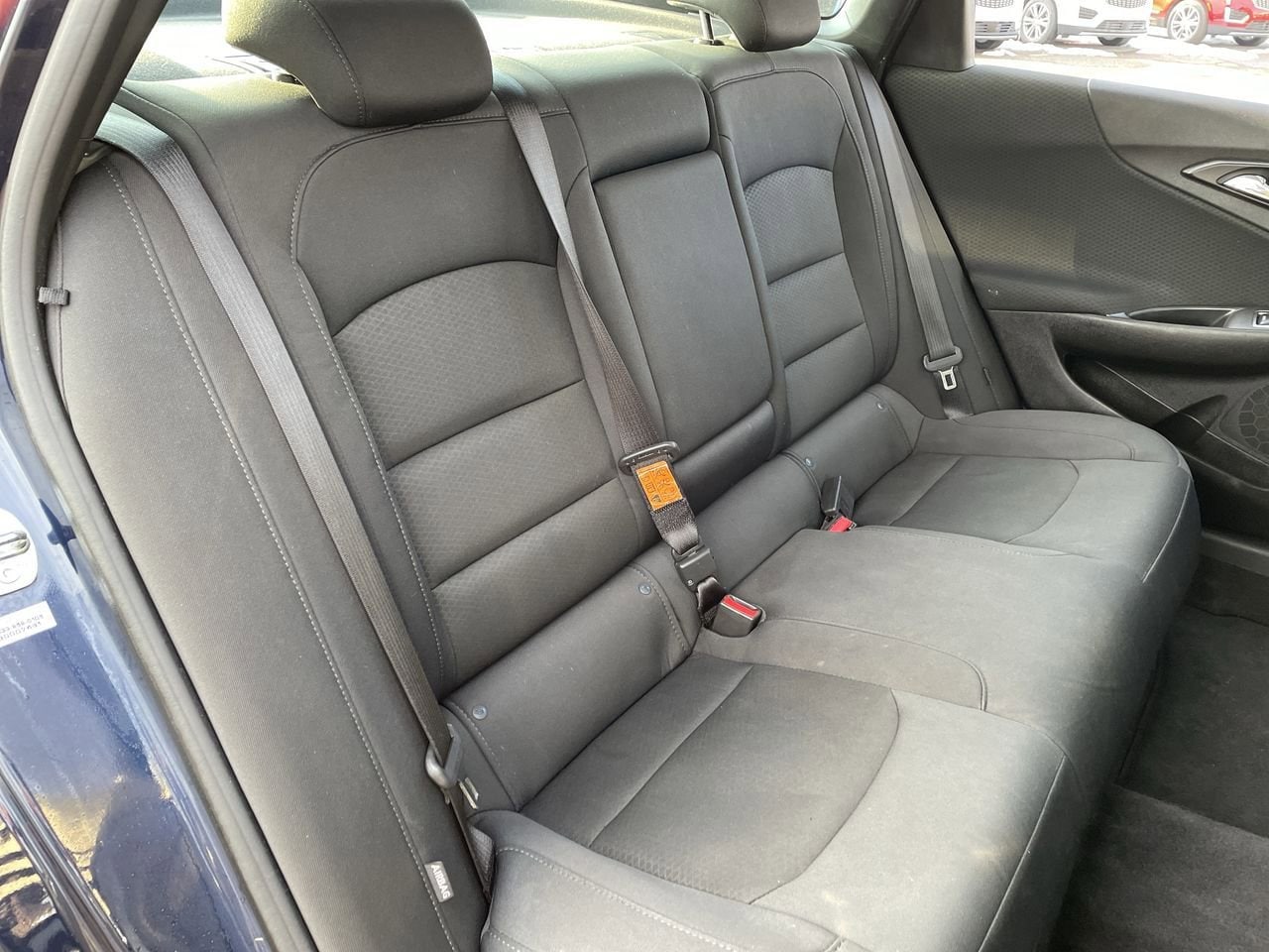 Thumbnail: 2016 Chevrolet Malibu - 15