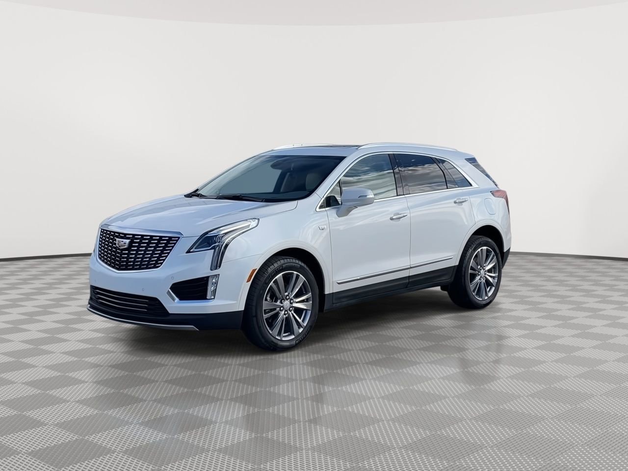 Thumbnail: 2025 Cadillac XT5 - 4