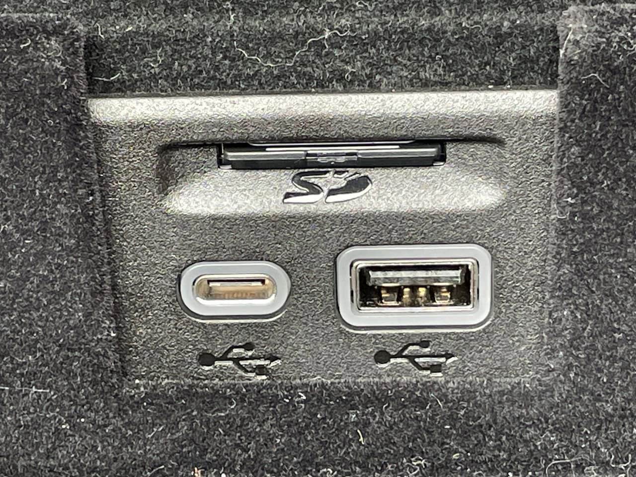 Thumbnail: 2023 Cadillac XT6 - 29