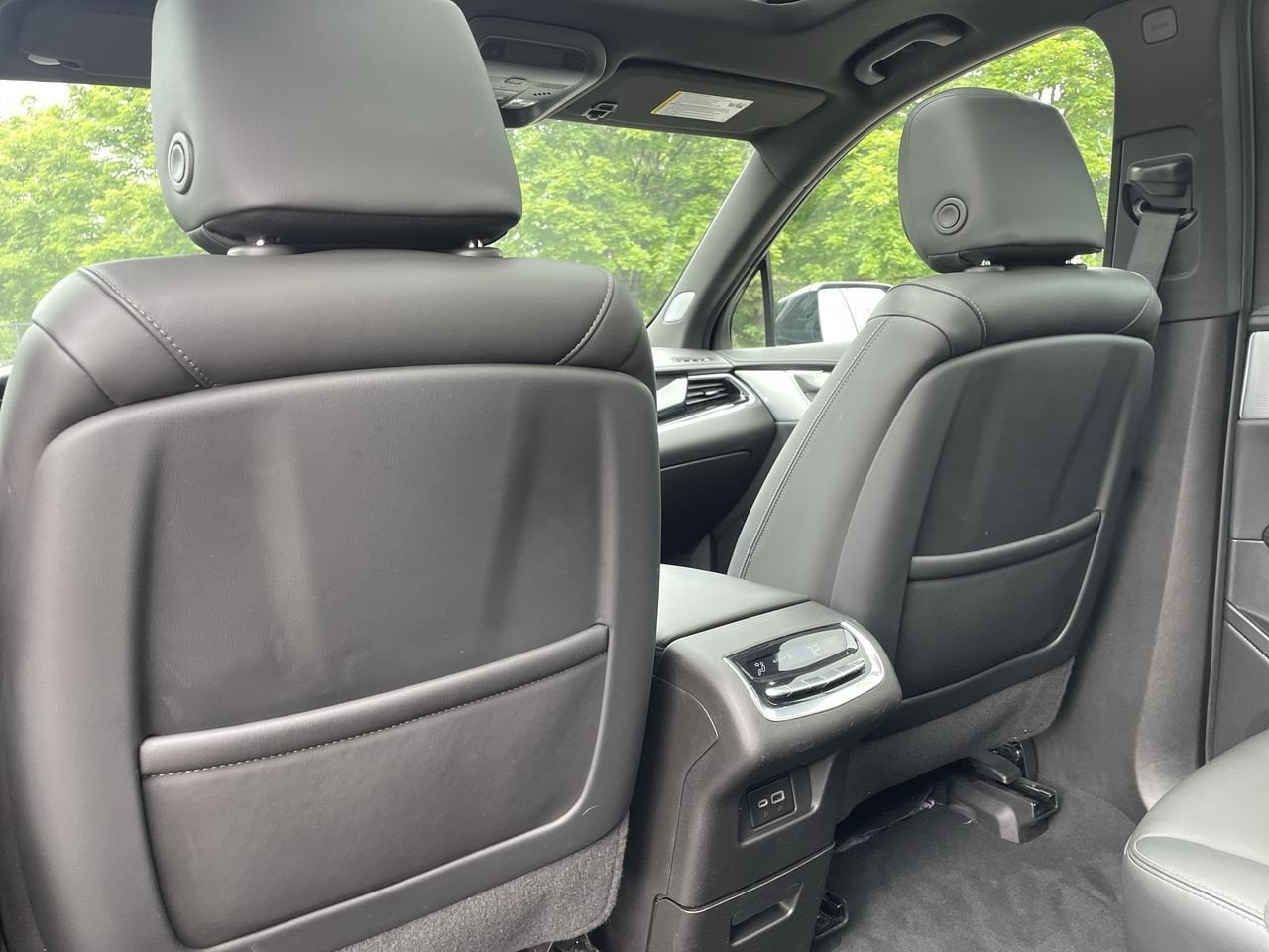 Thumbnail: 2022 Cadillac XT6 - 29