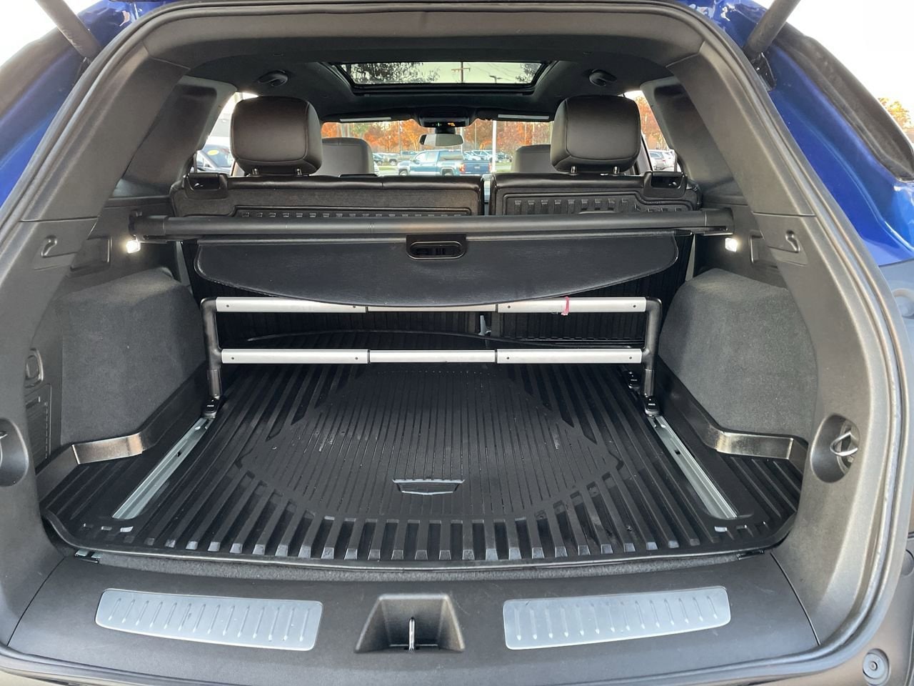 Thumbnail: 2023 Cadillac XT5 - 17