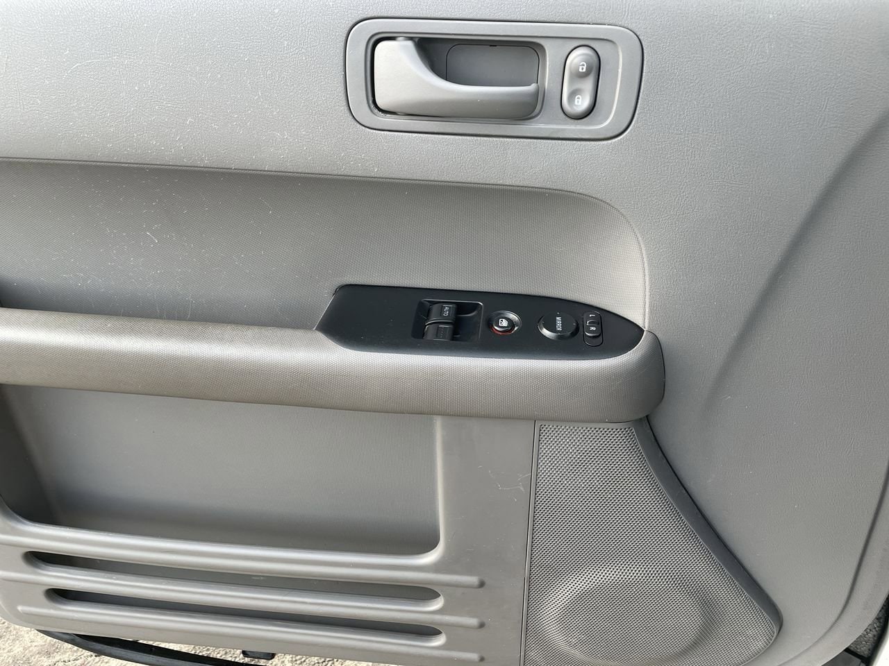 Thumbnail: 2010 Honda Element - 25