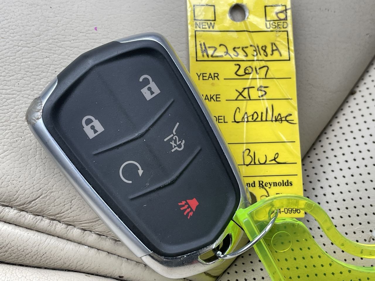 Thumbnail: 2017 Cadillac XT5 - 32