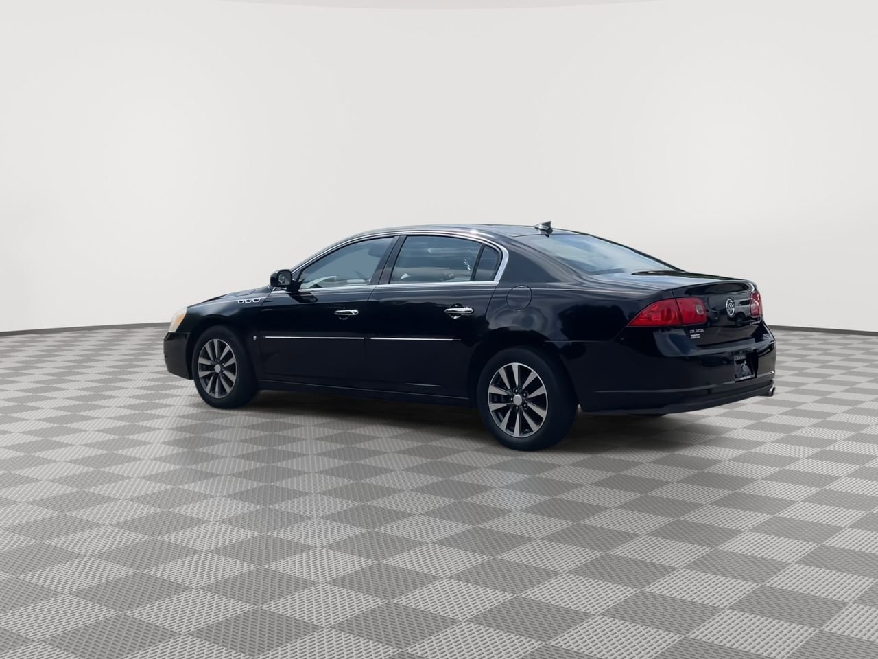 Thumbnail: 2011 Buick Lucerne - 6