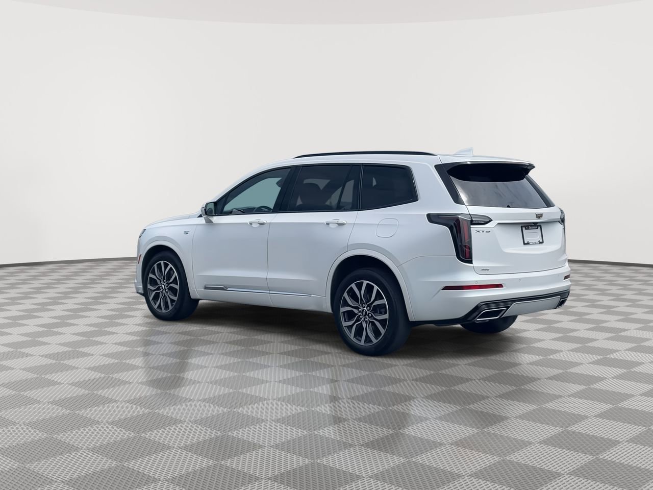 Thumbnail: 2021 Cadillac XT6 - 6