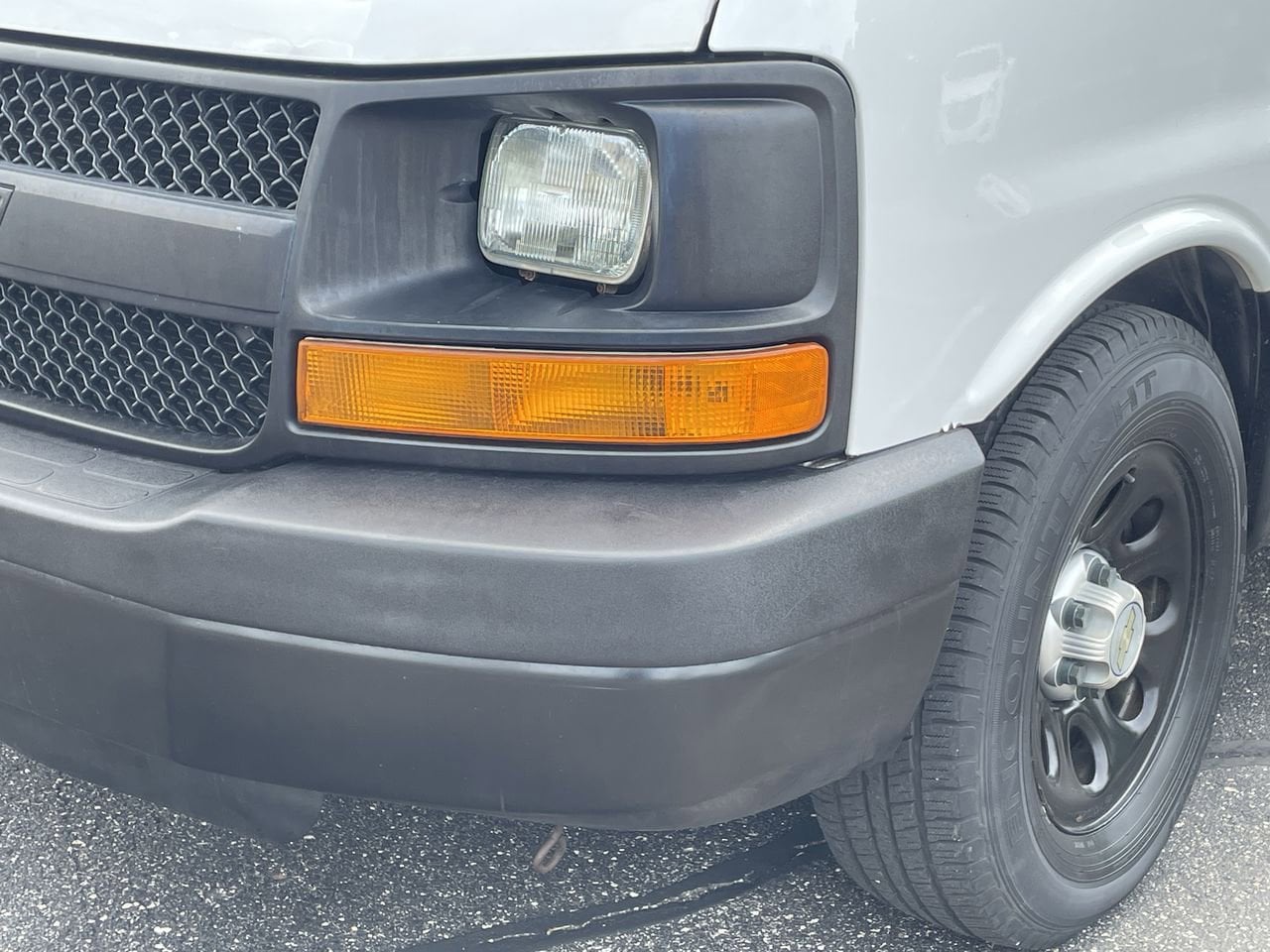 Thumbnail: 2014 Chevrolet Express - 30