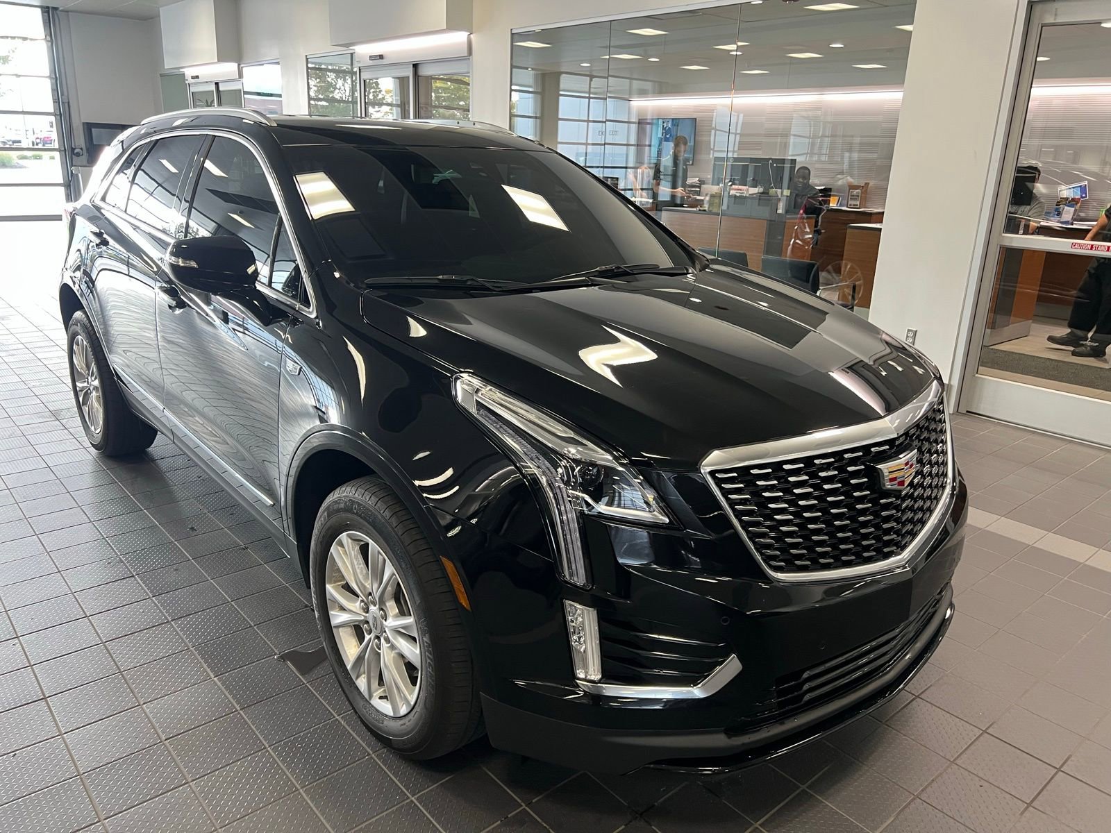 Thumbnail: 2024 Cadillac XT5 - 4