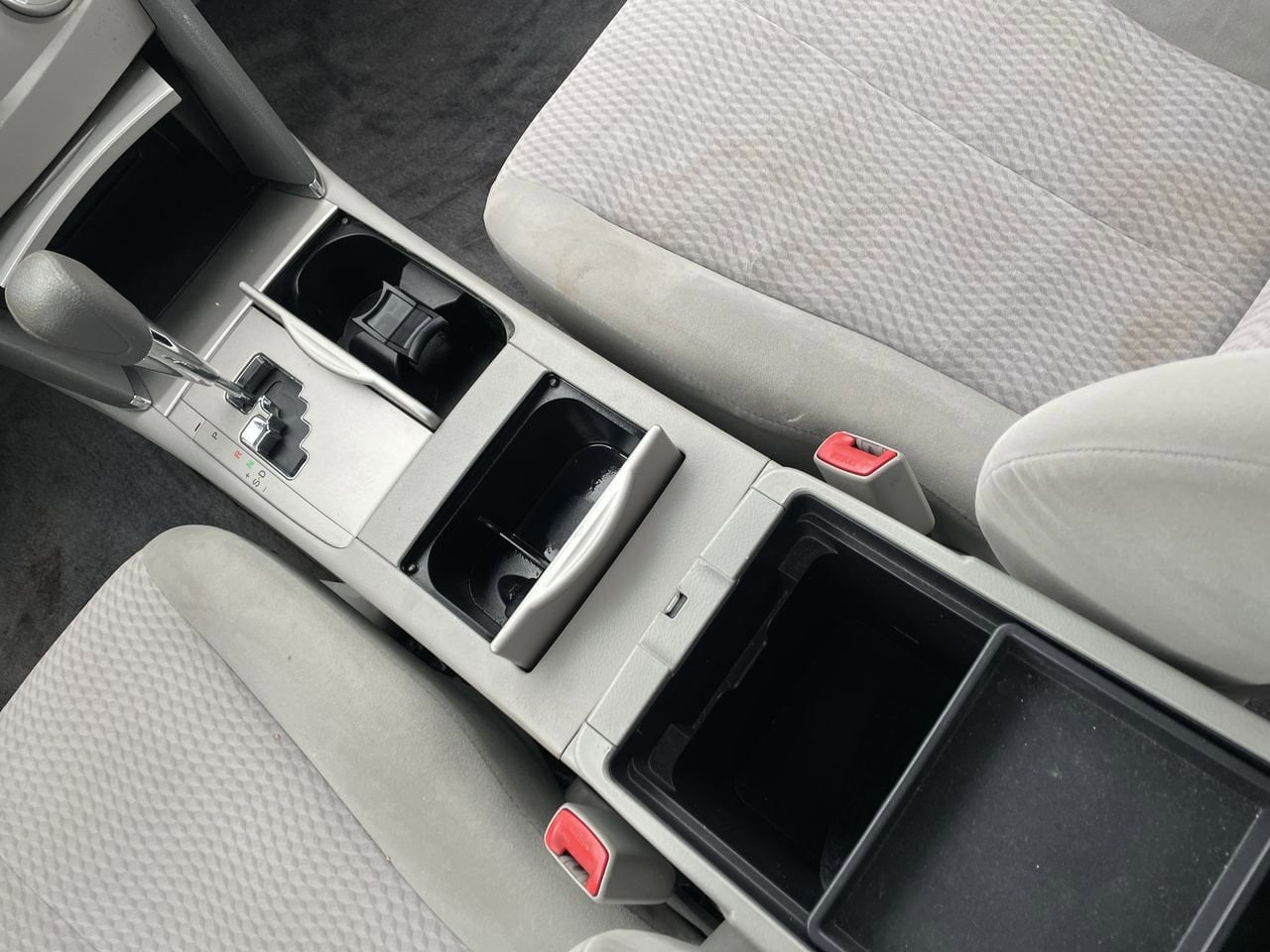 Thumbnail: 2010 Toyota Camry - 21