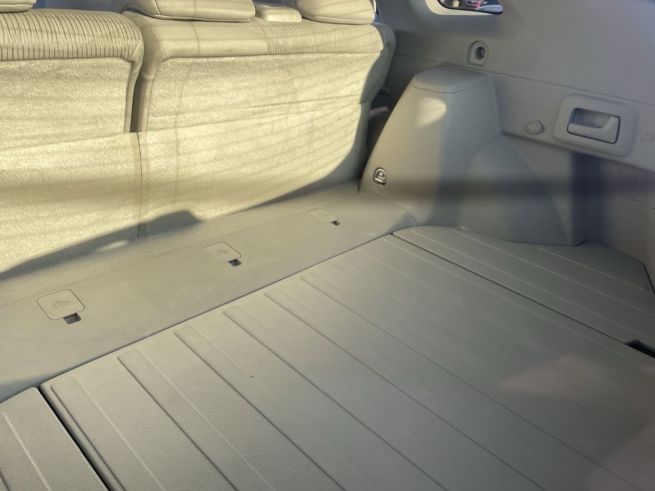 Thumbnail: 2013 Toyota Venza - 17