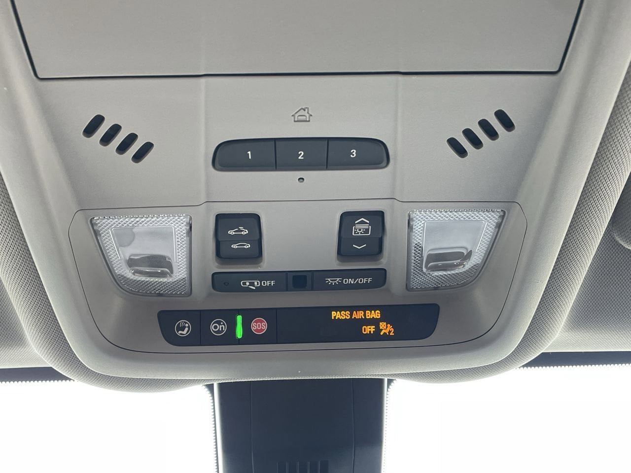 Thumbnail: 2023 Chevrolet Equinox - 33