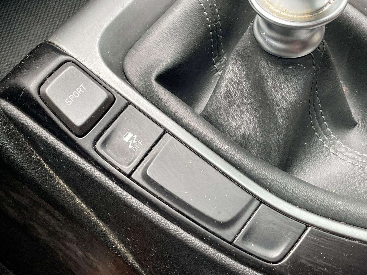 Thumbnail: 2021 Hyundai Veloster - 27