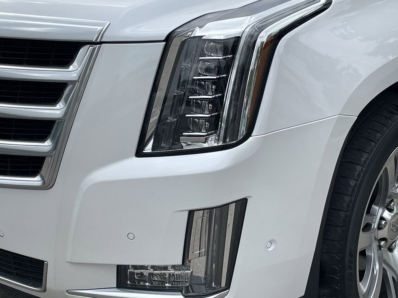 Thumbnail: 2017 Cadillac Escalade - 42
