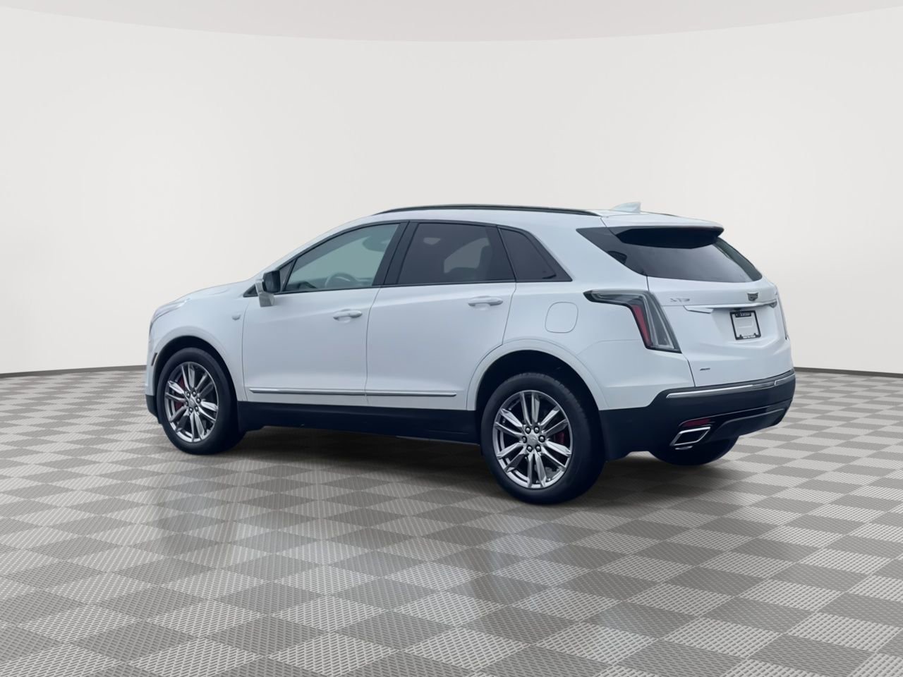 Thumbnail: 2022 Cadillac XT5 - 5