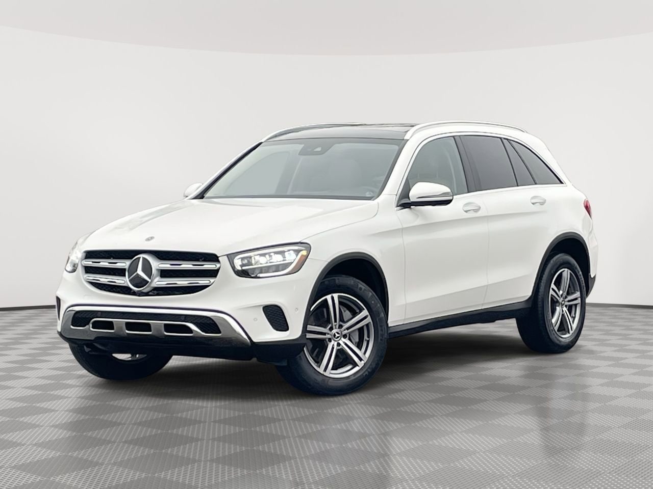 Thumbnail: 2022 Mercedes-Benz GLC - 1
