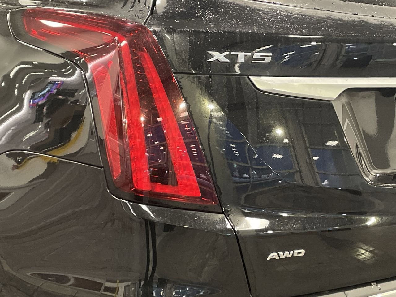 Thumbnail: 2023 Cadillac XT5 - 40