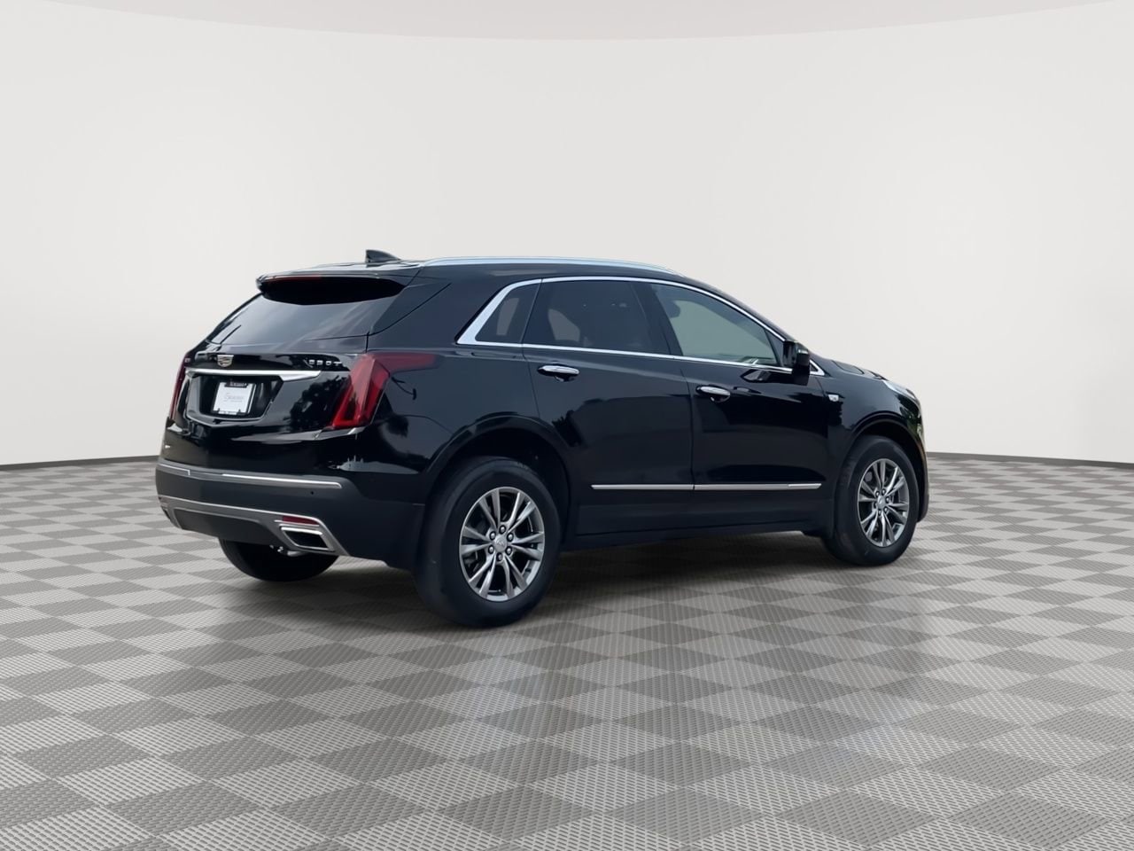 Thumbnail: 2023 Cadillac XT5 - 8