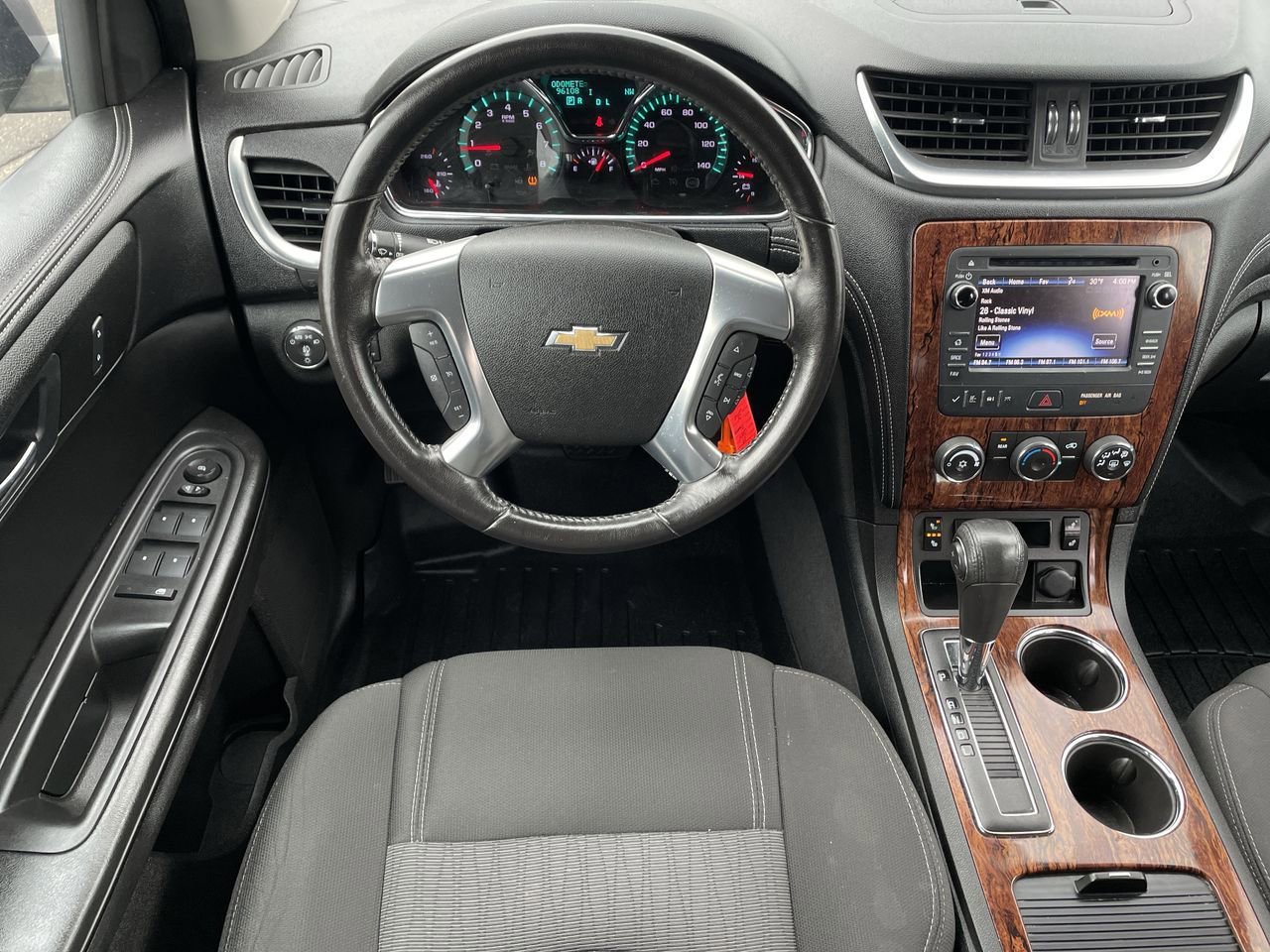 Thumbnail: 2013 Chevrolet Traverse - 11