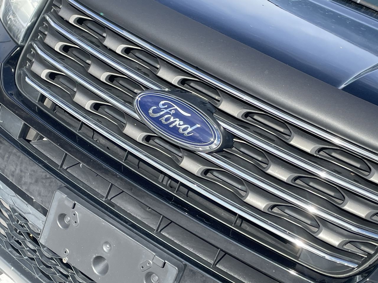 Thumbnail: 2016 Ford Explorer - 32