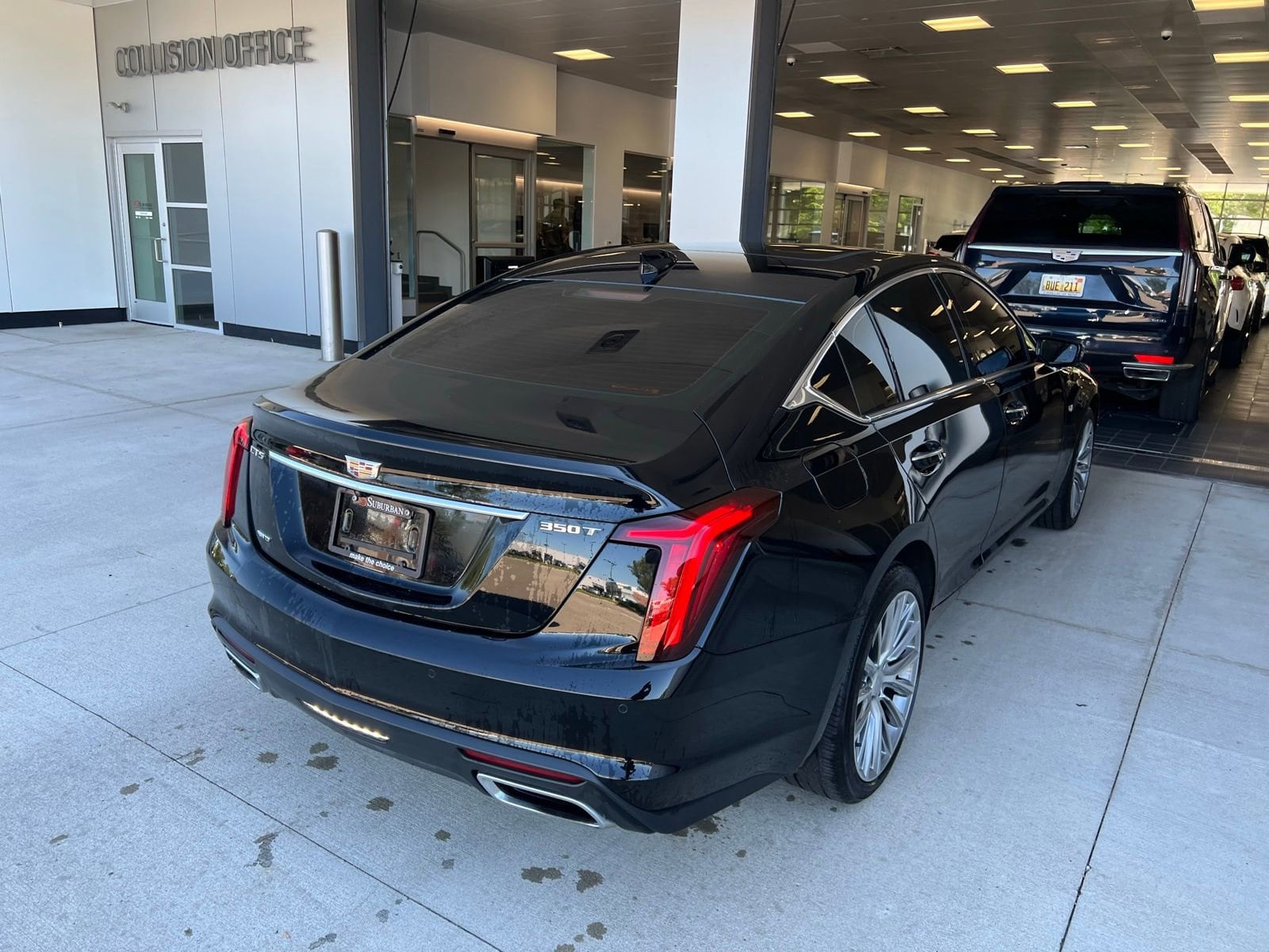Thumbnail: 2022 Cadillac CT5 - 3