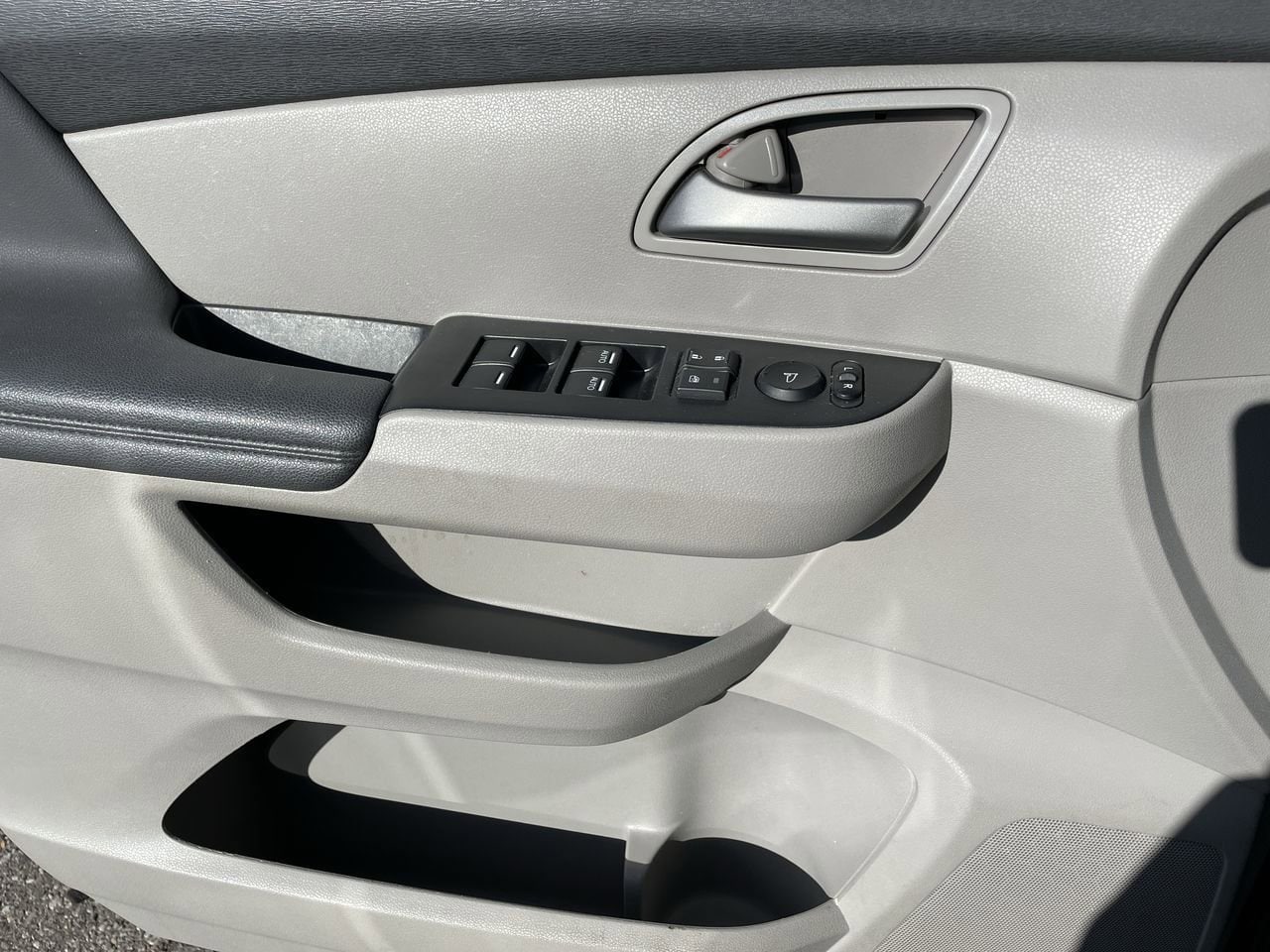 Thumbnail: 2013 Honda Odyssey - 32