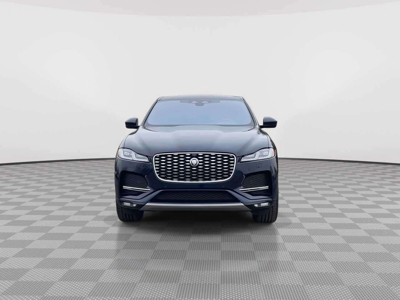 Thumbnail: 2021 Jaguar F-Pace - 3