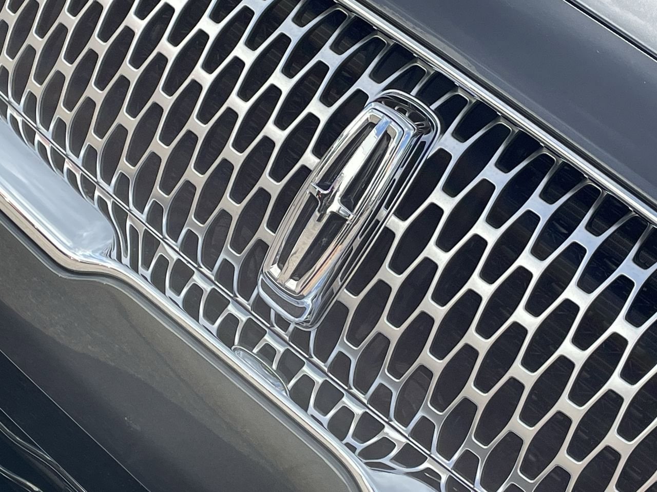 Thumbnail: 2021 Lincoln Nautilus - 38