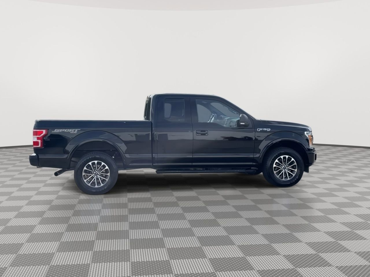 Thumbnail: 2018 Ford F-150 - 9