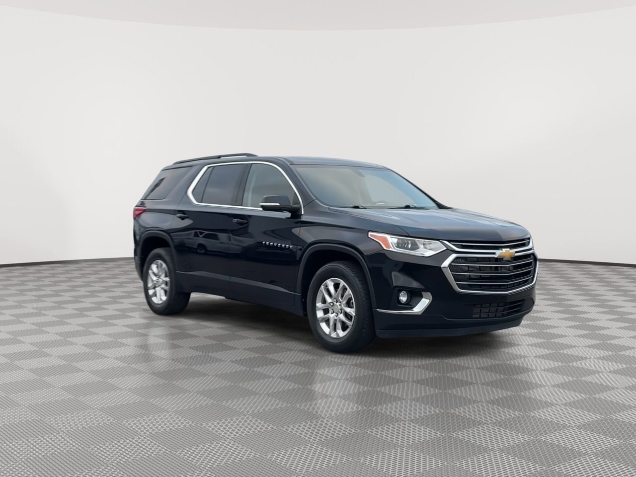 Thumbnail: 2021 Chevrolet Traverse - 2