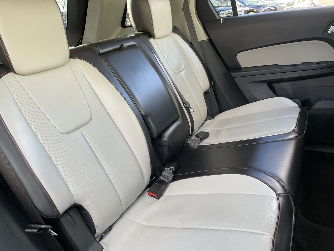 Thumbnail: 2010 GMC Terrain - 15