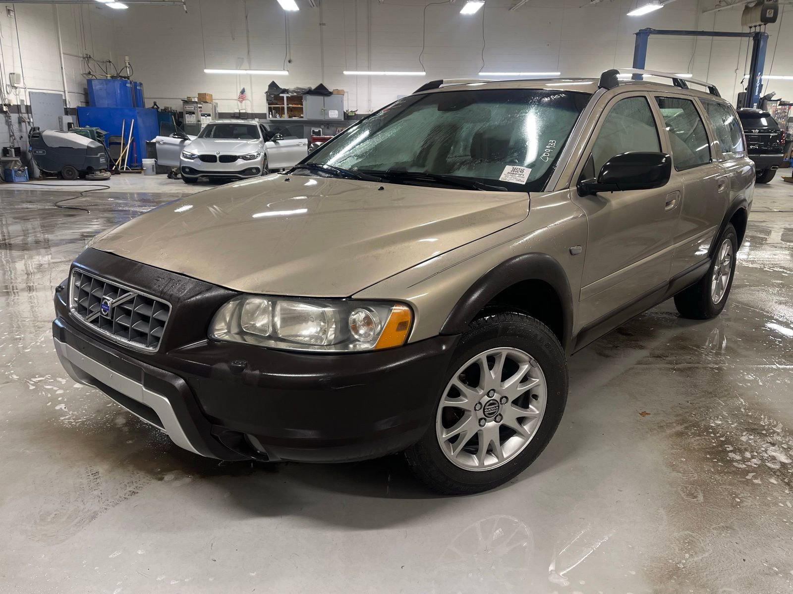 2005 Volvo XC70  -
                  Plymouth, MI