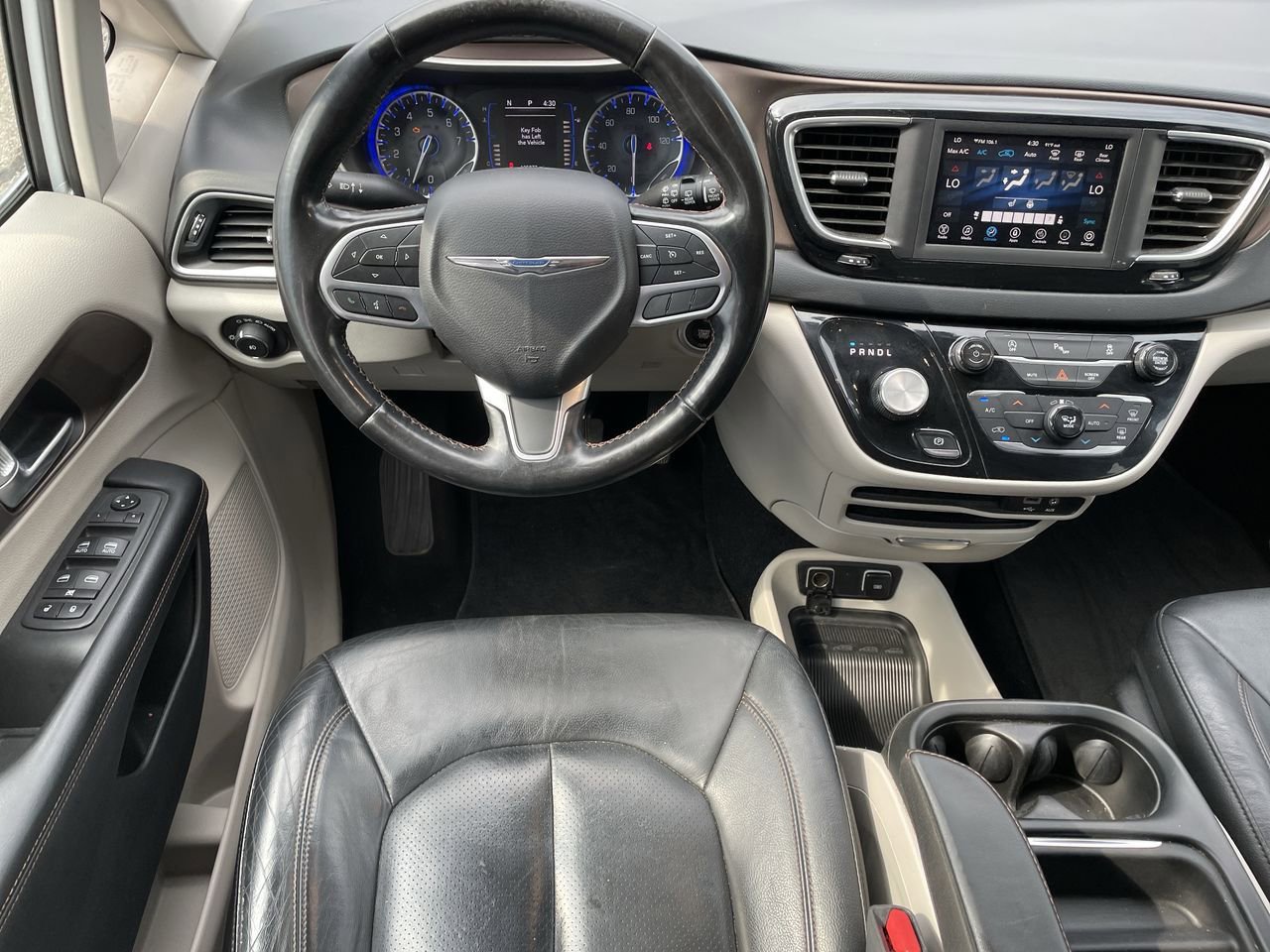 Thumbnail: 2019 Chrysler Pacifica - 11