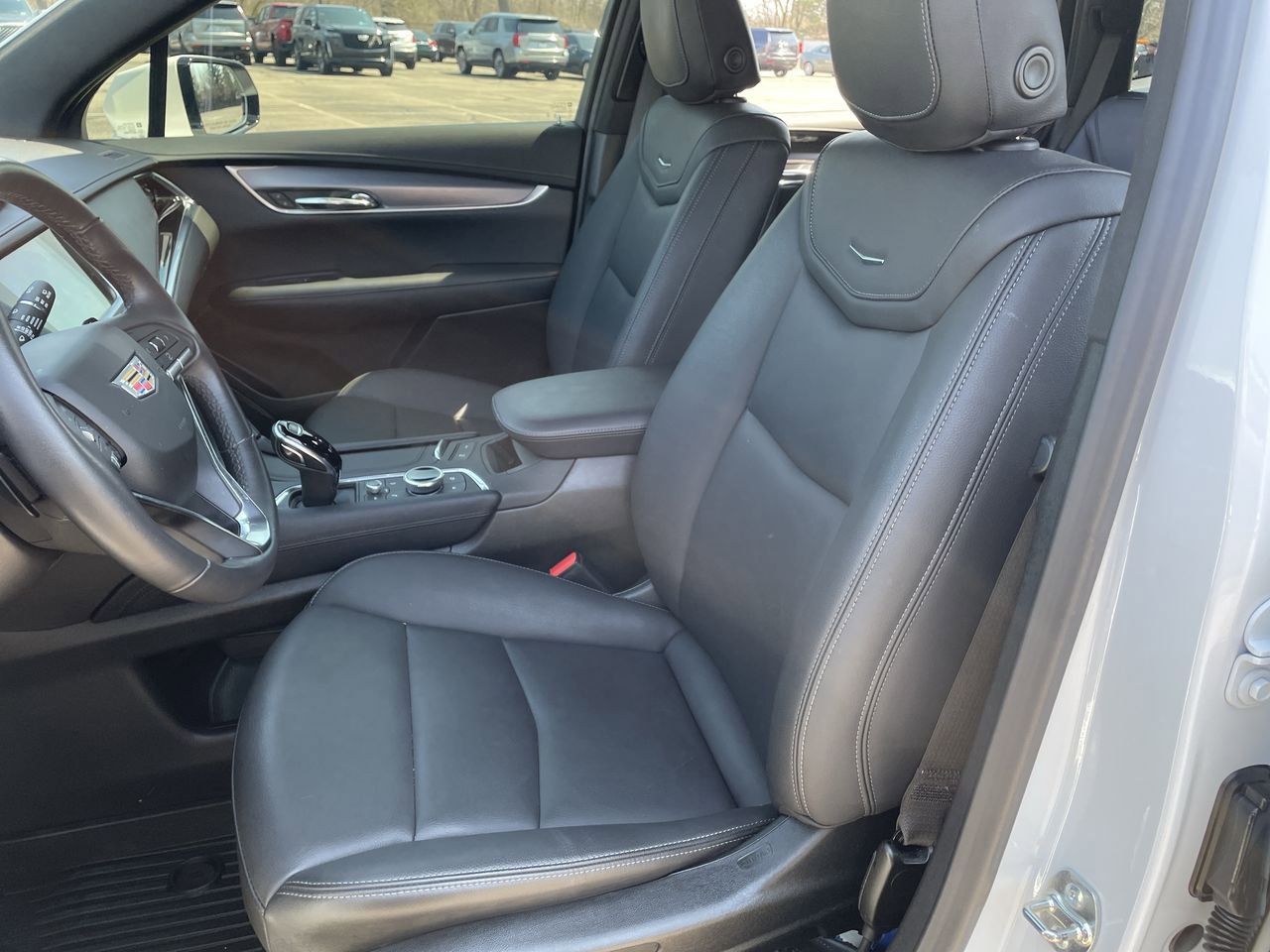 Thumbnail: 2025 Cadillac XT6 - 12