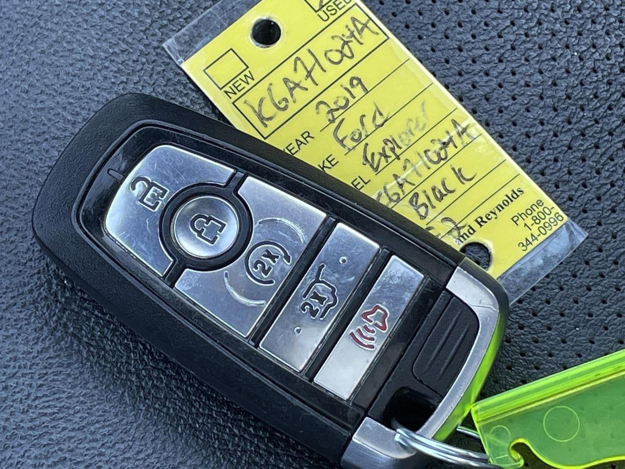 Thumbnail: 2019 Ford Explorer - 34