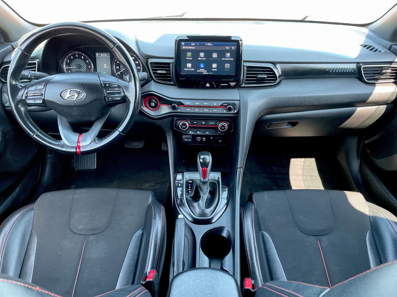 Thumbnail: 2019 Hyundai Veloster - 22